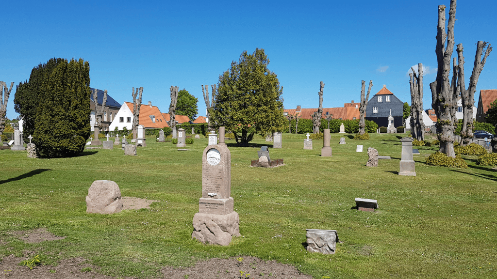Klosterkirkegården
