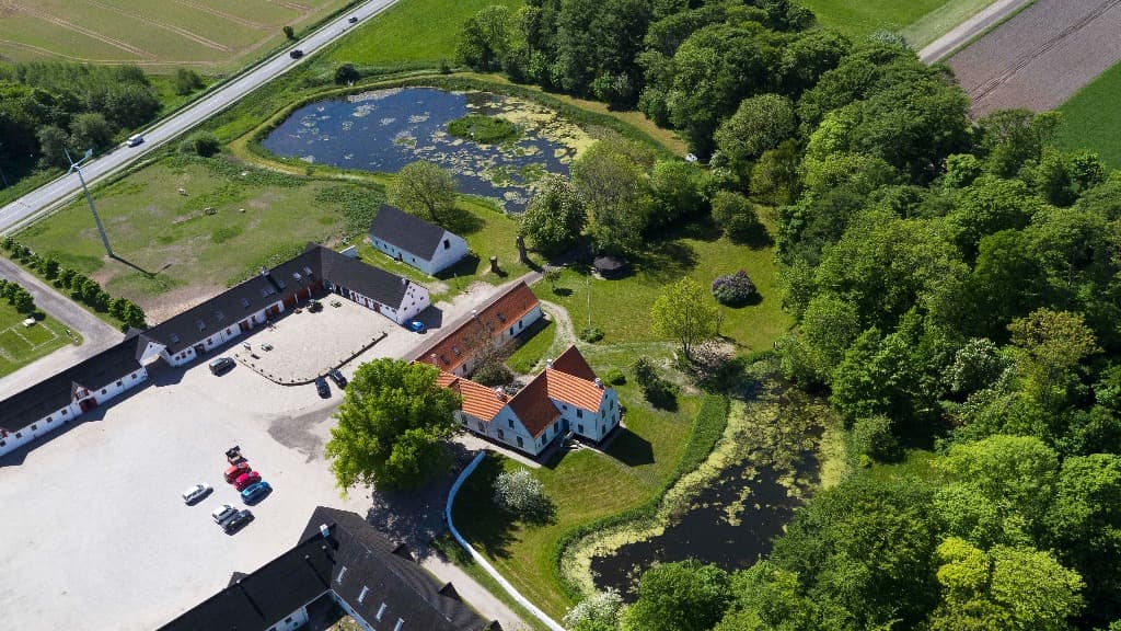 Knivholt Hovedgård