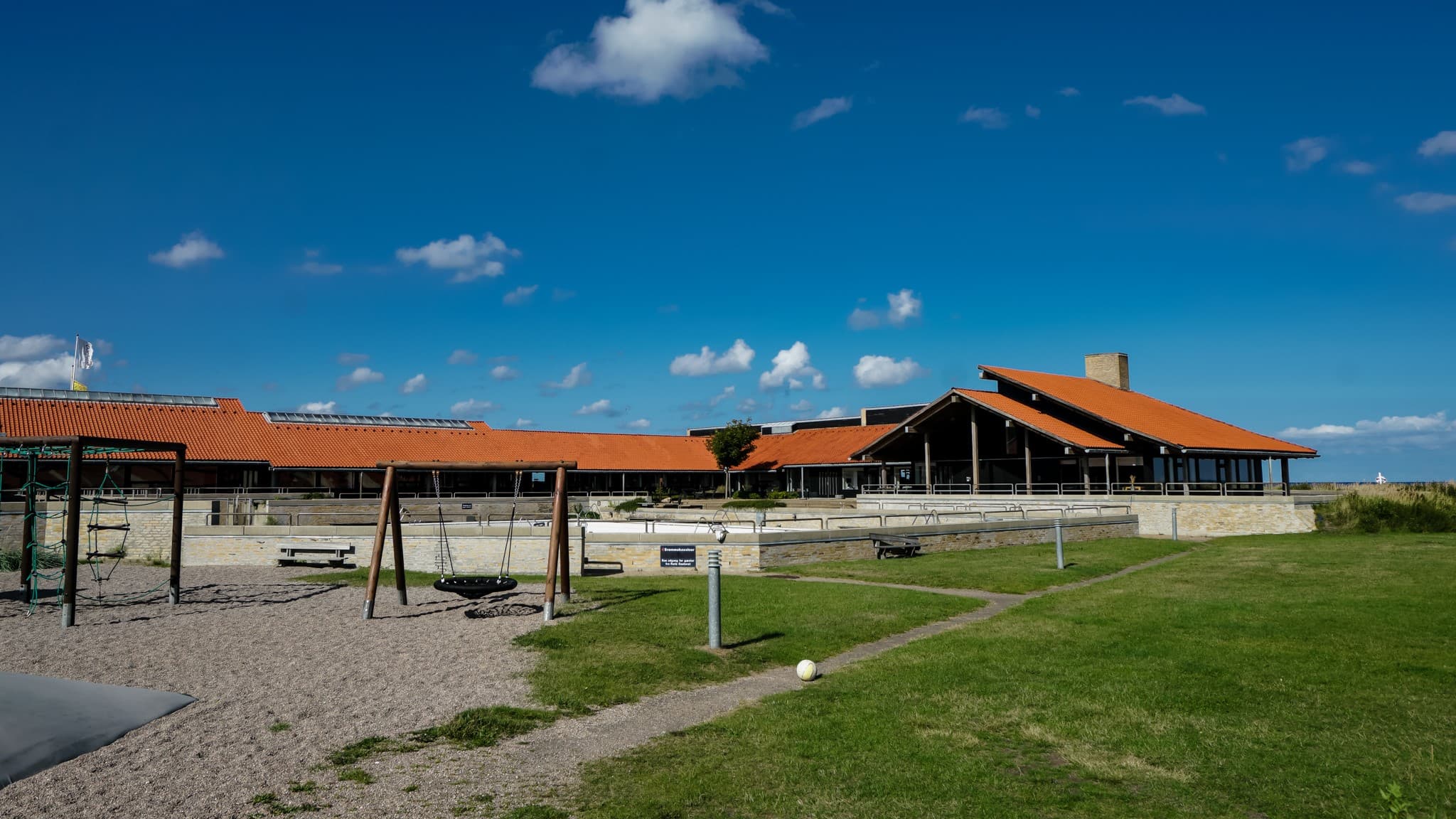 Danland Sæby Søbad - Feriecenter, Kursus og Mødested lige ud til Kattegat