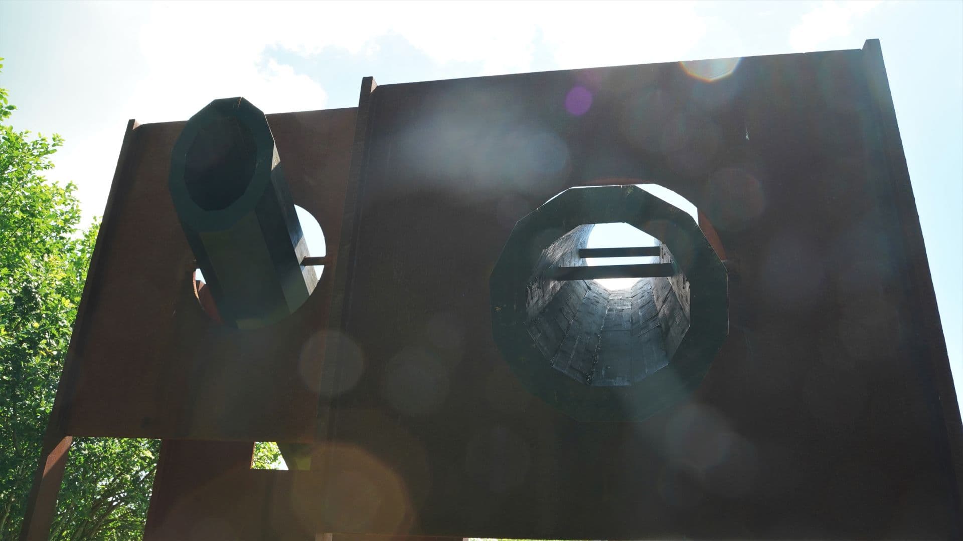 Tørskind Grusgrav rør i landskabsskulptur