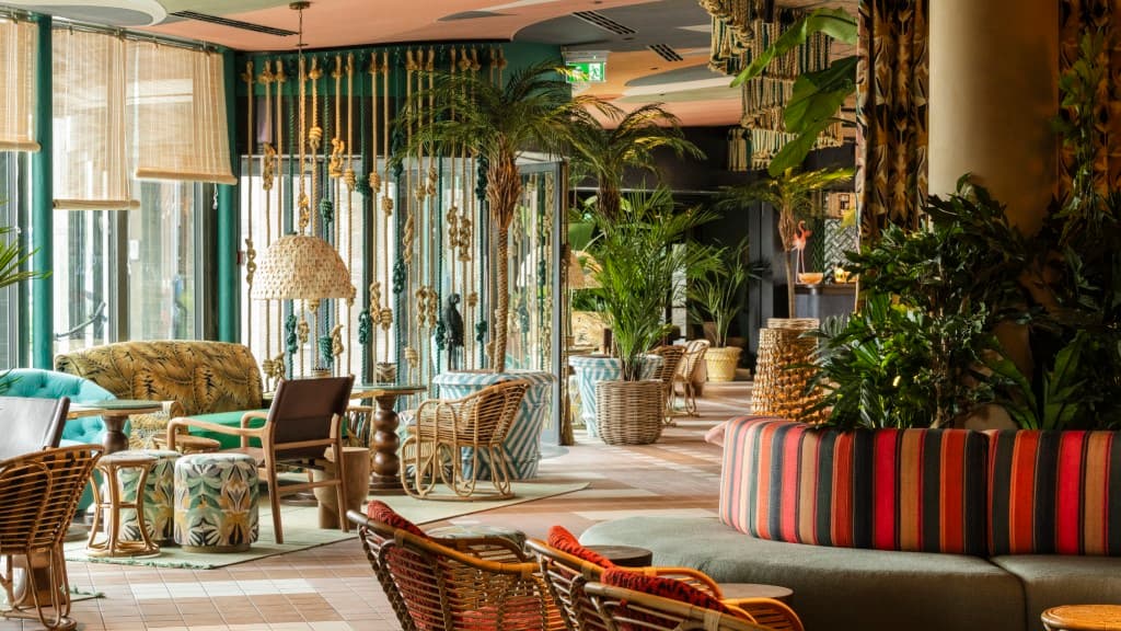 Quality Hotel The Reef Lobby