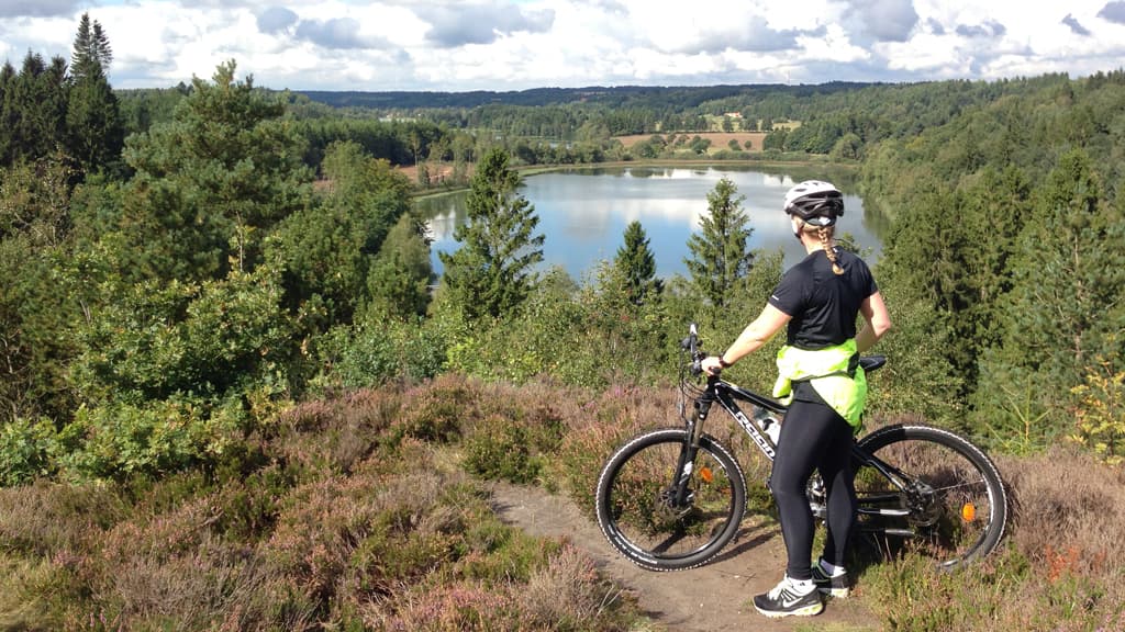 Bryrup Camping - mountainbike & sø
